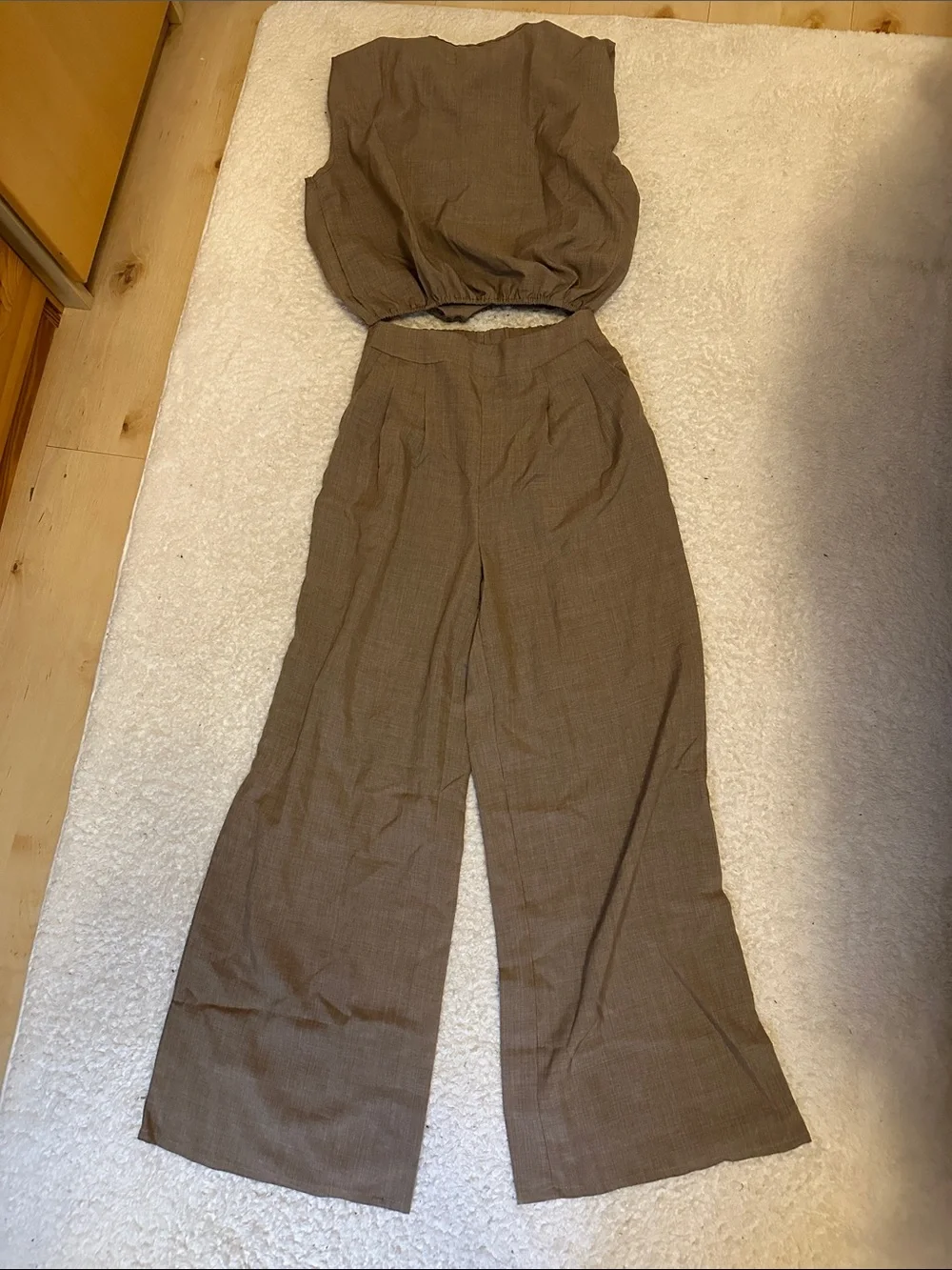 NWOT Two-Piece Wide-Leg Pants Set in Brown - Picture 1 of 4